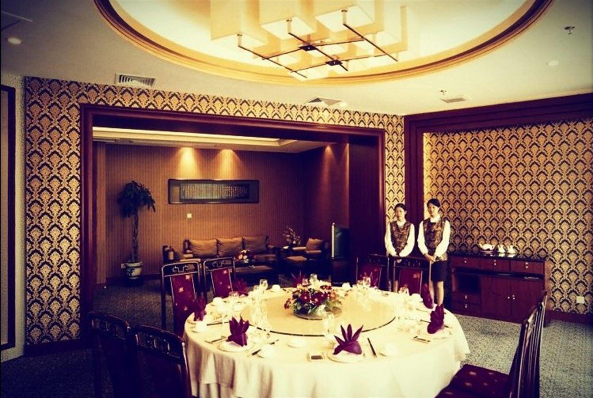 Yiwu Yi He Hotel Yiwu (Zhejiang) Exterior foto
