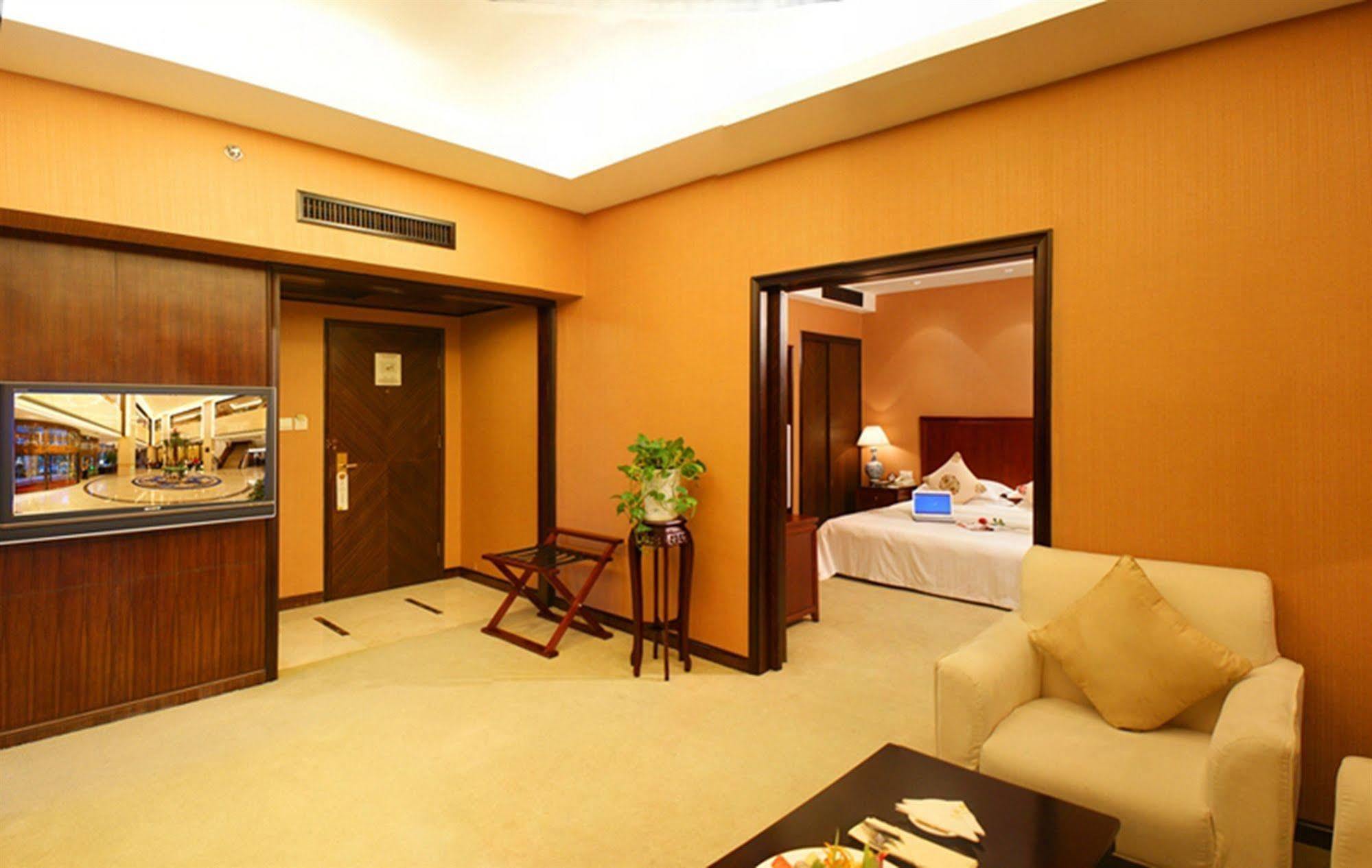 Yiwu Yi He Hotel Yiwu (Zhejiang) Exterior foto